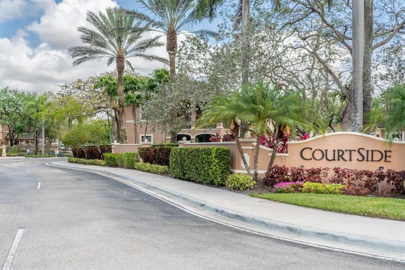 Details for 2620 Center Court Dr  1-27, Weston, FL 33332