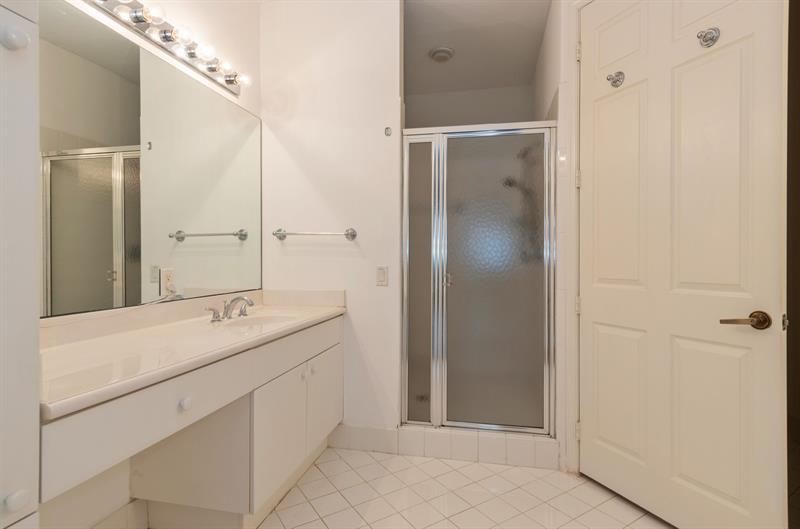 Image 19 of 32 For 2620 Center Court Dr  1-27