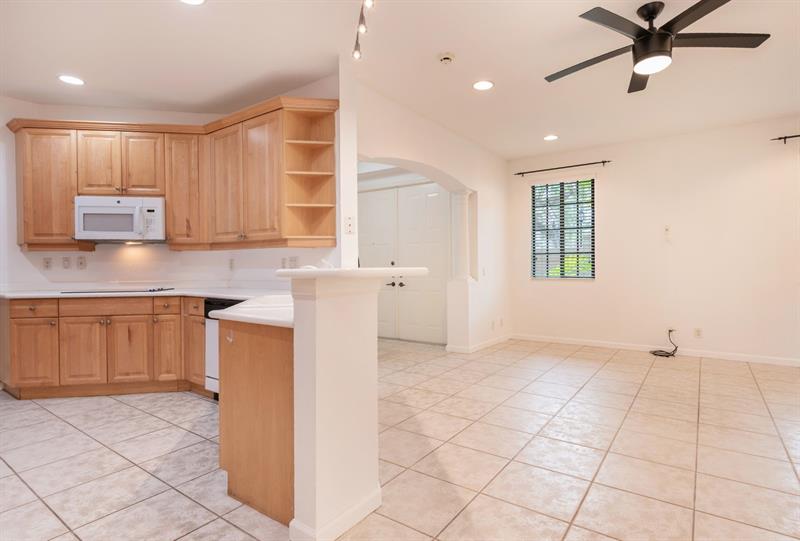 Image 9 of 32 For 2620 Center Court Dr  1-27