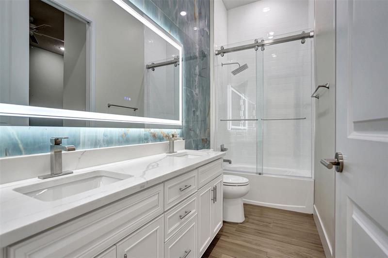 Image 14 of 20 For 7467 Blue Spring Dr