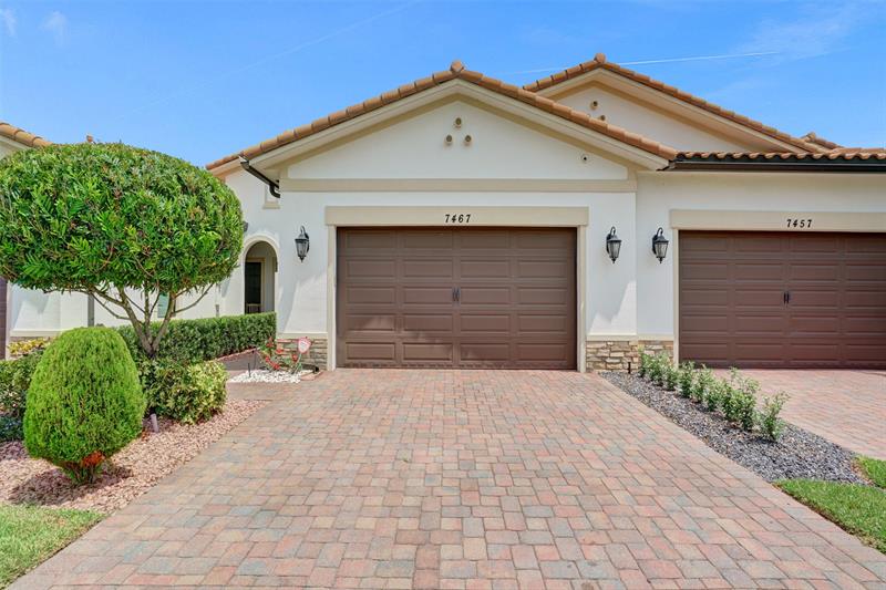 Image 2 of 20 For 7467 Blue Spring Dr