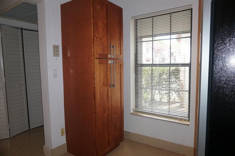 Image 14 of 34 For 2388 89th Dr  -
