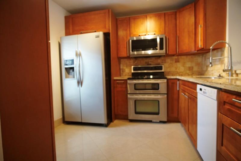 Image 15 of 34 For 2388 89th Dr  -