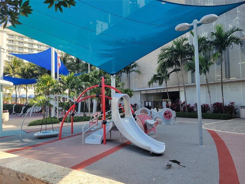 Image 36 of 36 For 19390 Collins Ave  216
