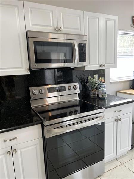 Image 18 of 52 For 18266 Covina Way  202