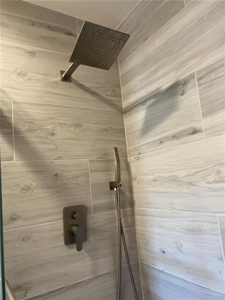 Image 35 of 52 For 18266 Covina Way  202