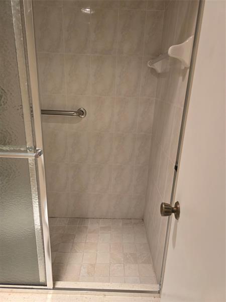 Image 20 of 26 For 1428 4th Ave  107