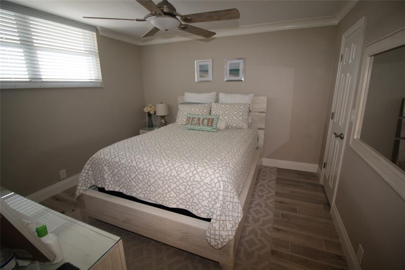 Image 10 of 16 For 750 Ocean Blvd  1610