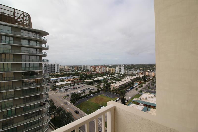 Image 13 of 16 For 750 Ocean Blvd  1610