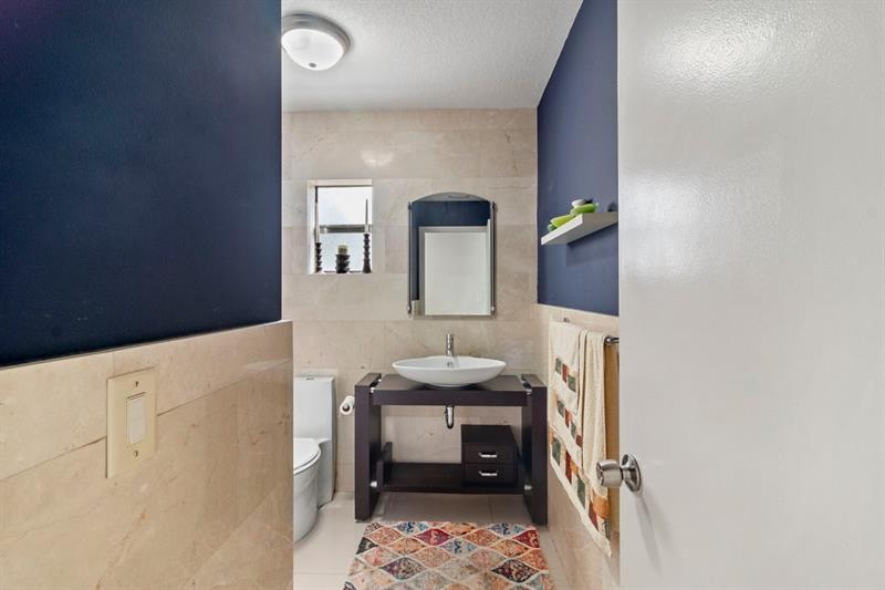 Image 12 of 24 For 19835 64th Pl