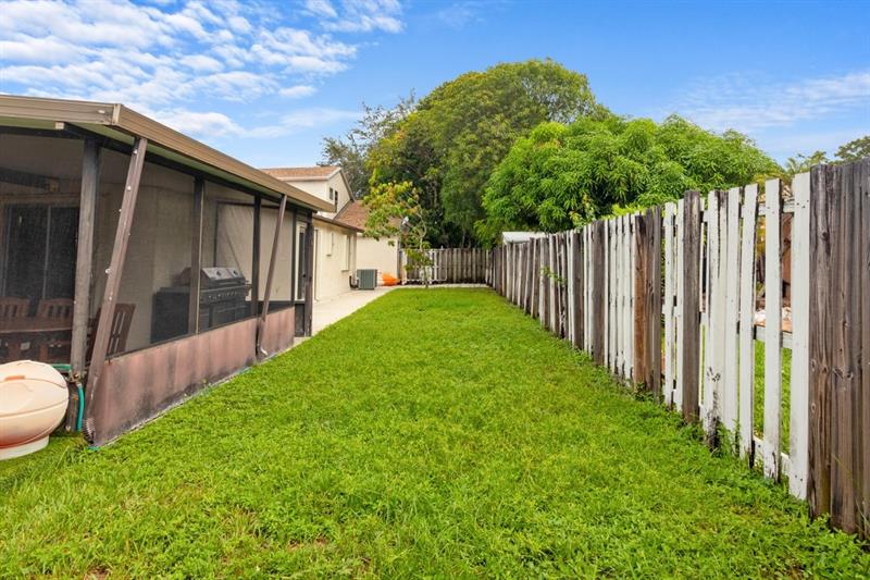 Image 24 of 24 For 19835 64th Pl