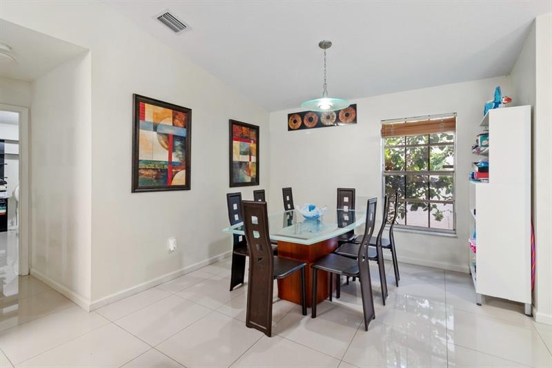 Image 9 of 24 For 19835 64th Pl