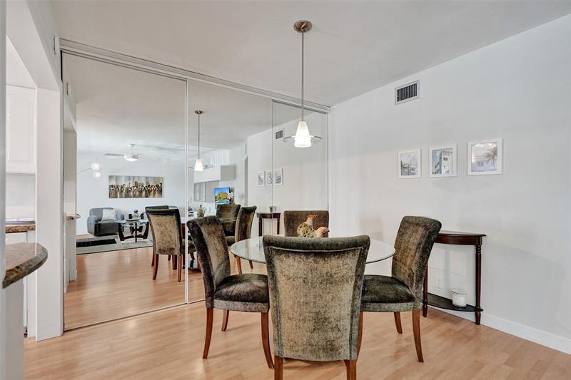 Image 11 of 55 For 930 9th Ave  16