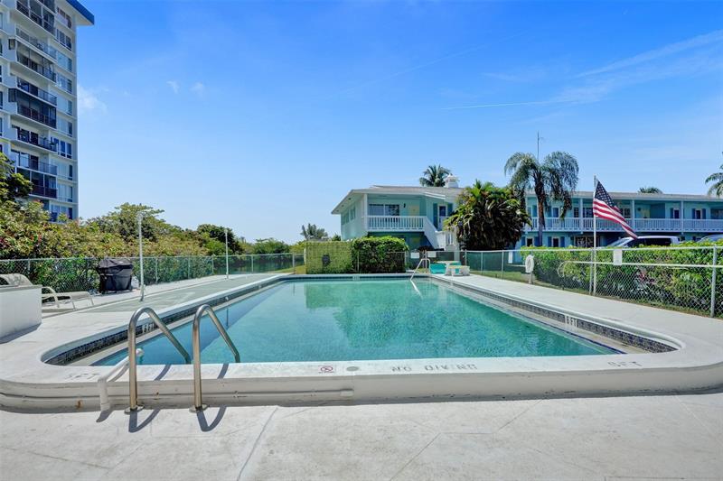 Image 41 of 55 For 930 9th Ave  16