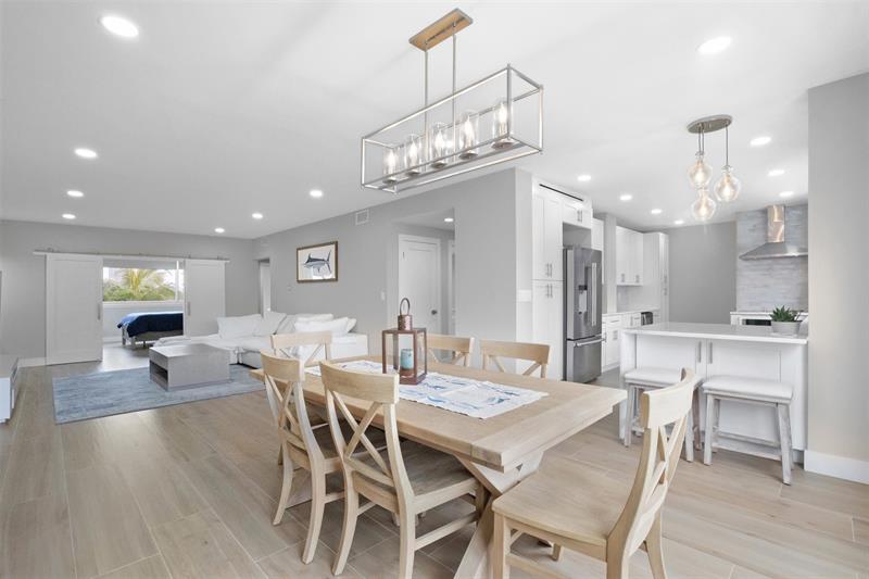 Image 14 of 59 For 333 Sunset Dr  208