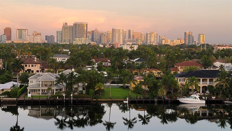 Image 29 of 59 For 333 Sunset Dr  208