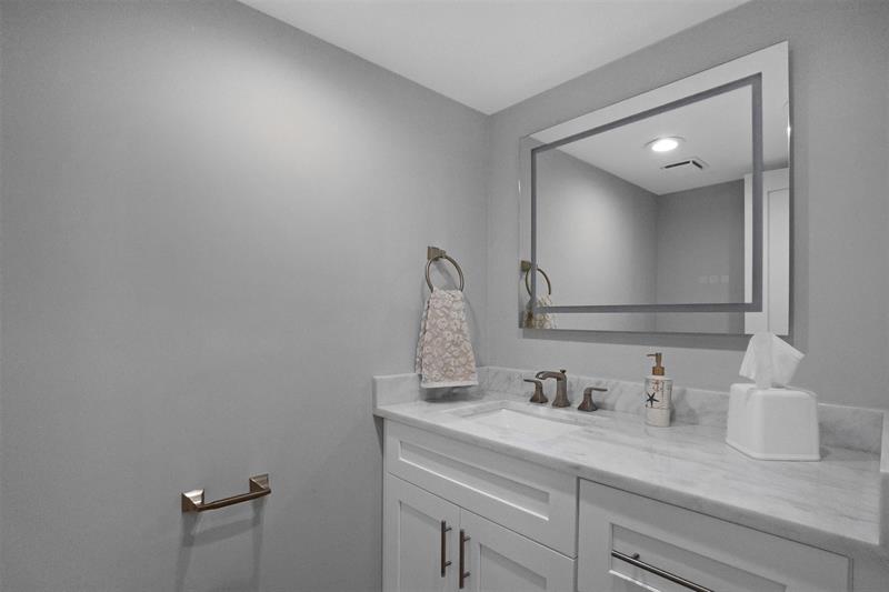 Image 47 of 59 For 333 Sunset Dr  208