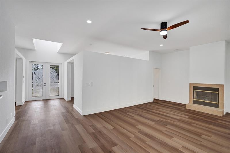 Image 15 of 94 For 16153 72nd Rd