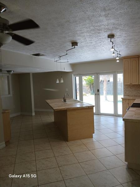Image 7 of 15 For 17131 85th Ave