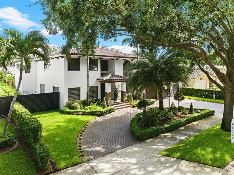 Details for 8340 167th Ter, Miami Lakes, FL 33016