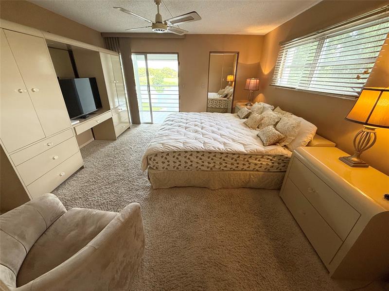 Image 17 of 26 For 2903 Victoria Cir  03
