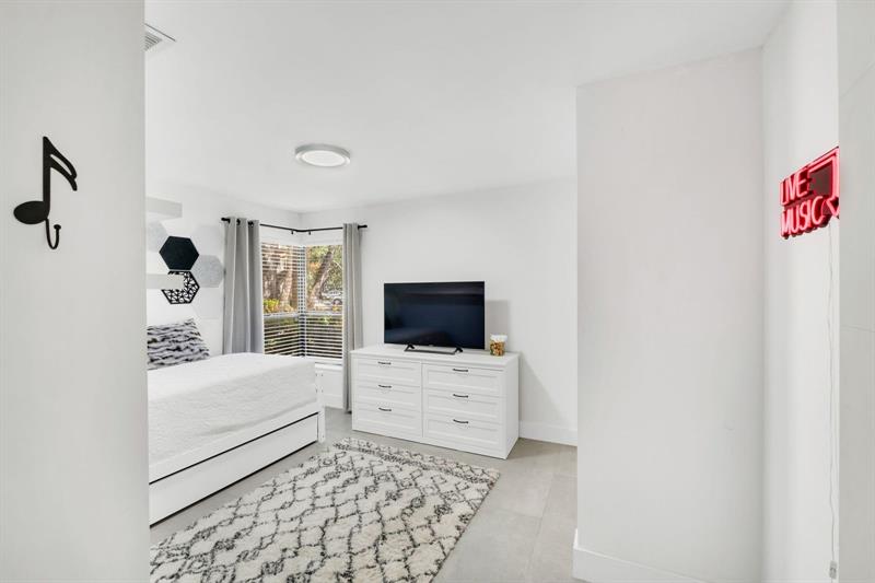 Image 24 of 33 For 4125 Carambola Cir  2126