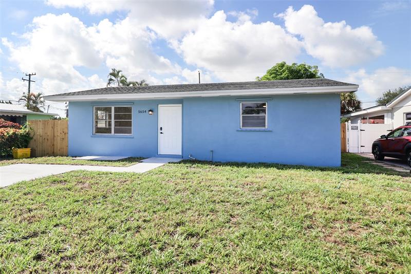 Image 3 of 13 For 5654 Papaya Rd