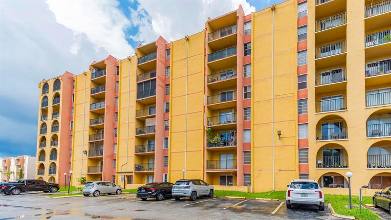 Details for 4801 7th St  503-16, Miami, FL 33126