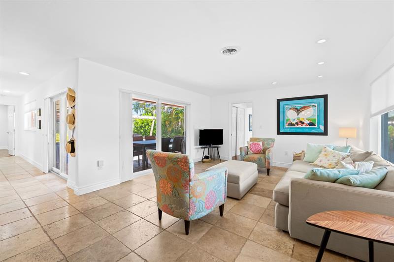 Image 7 of 20 For 261 18th Ct  