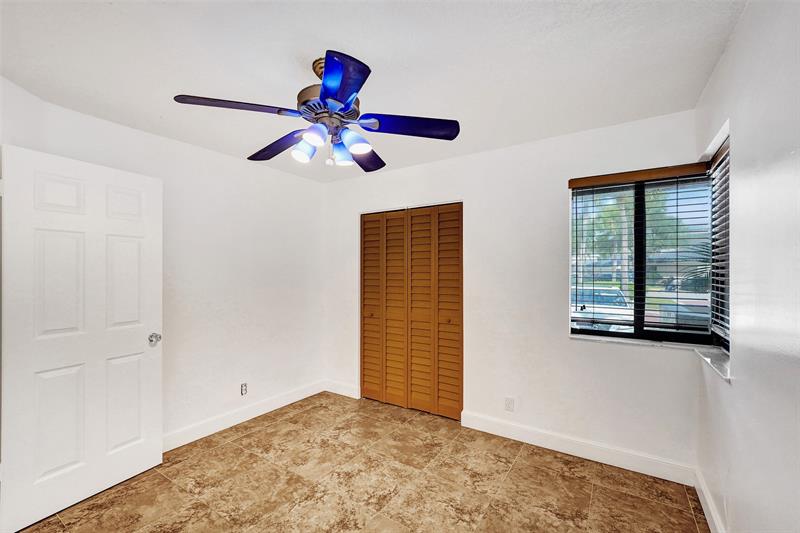 Image 35 of 83 For 1600 81 Way  1600