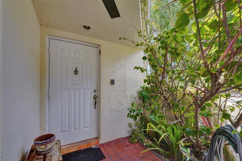 Image 5 of 83 For 1600 81 Way  1600