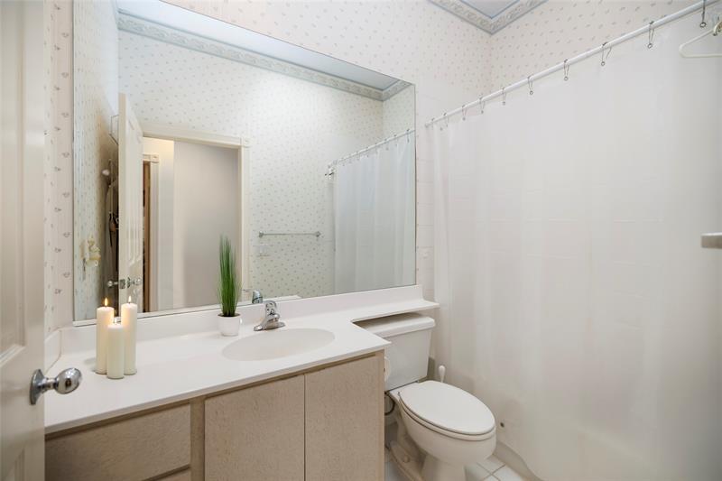 Image 19 of 35 For 319 Kelsey Park Cir