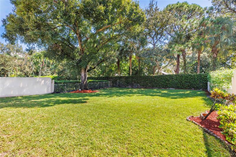 Image 30 of 35 For 319 Kelsey Park Cir