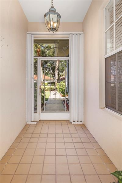 Image 6 of 35 For 319 Kelsey Park Cir