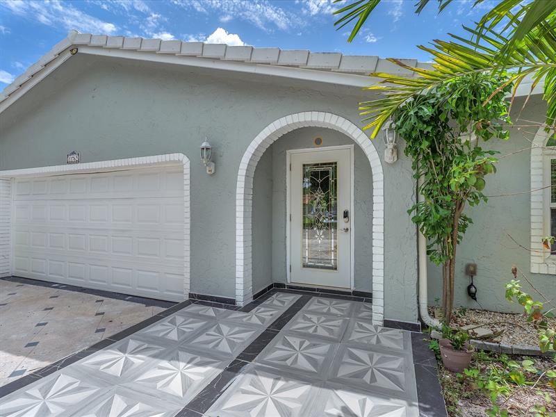 Image 6 of 36 For 11762 26th Ct