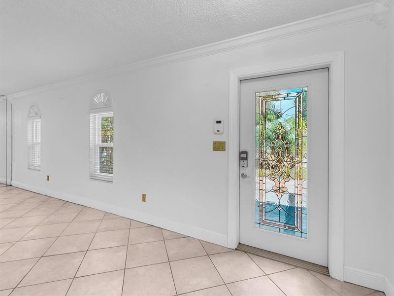 Image 7 of 36 For 11762 26th Ct