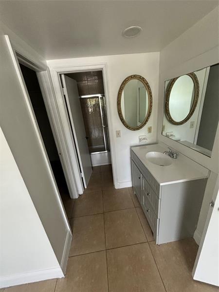 Image 6 of 9 For 495 8th St  137