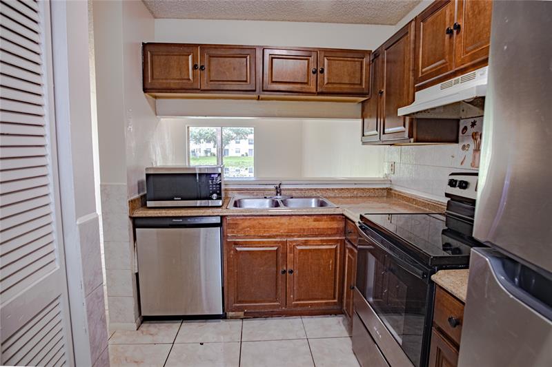 Image 5 of 27 For 4295 114th Ter  4295