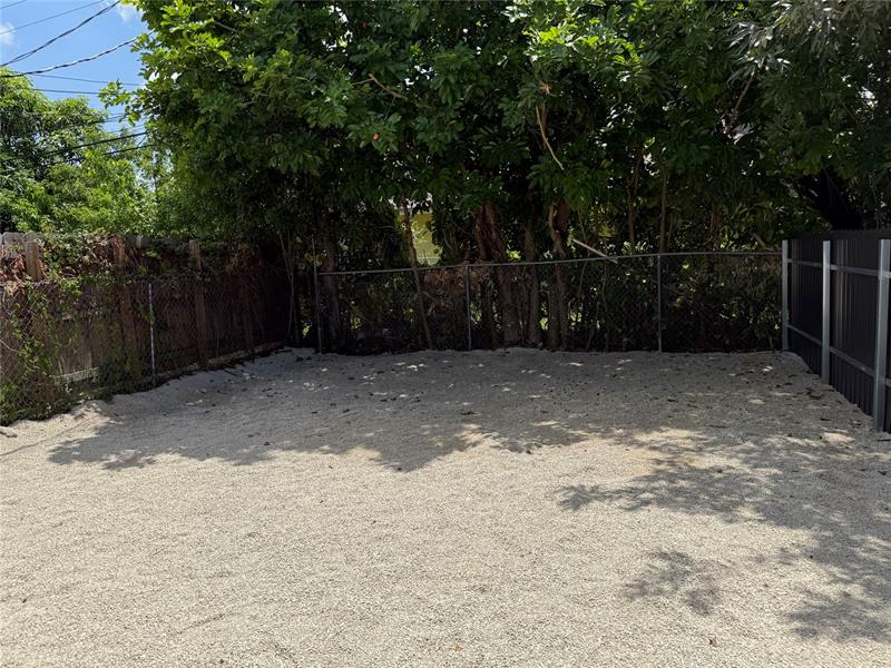 Image 3 of 10 For 2830 15th Ct  A