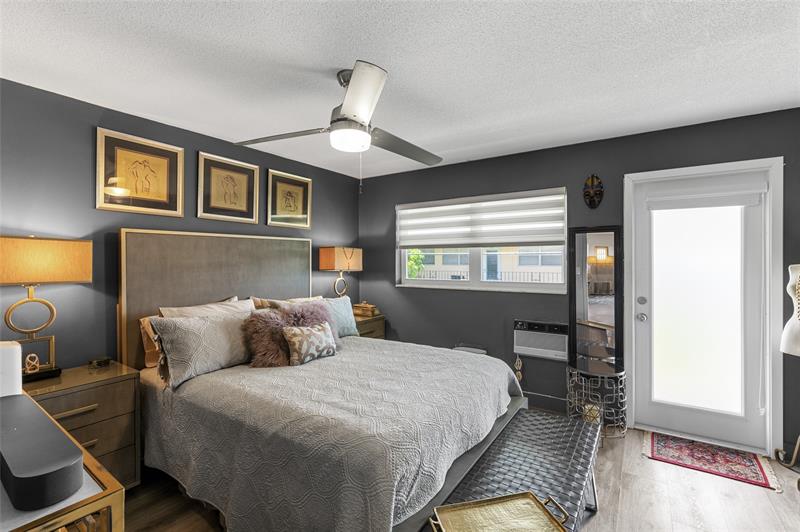 Image 14 of 27 For 2160 56th Ct  210