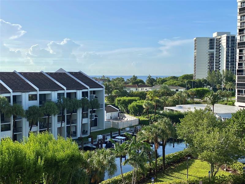 Image 13 of 70 For 4740 Ocean Boulevard  616