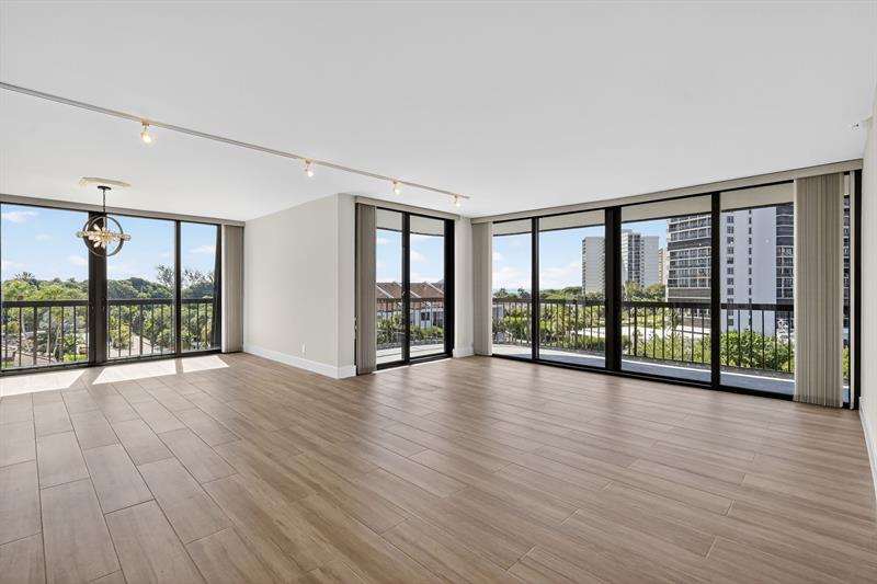 Image 3 of 70 For 4740 Ocean Boulevard  616