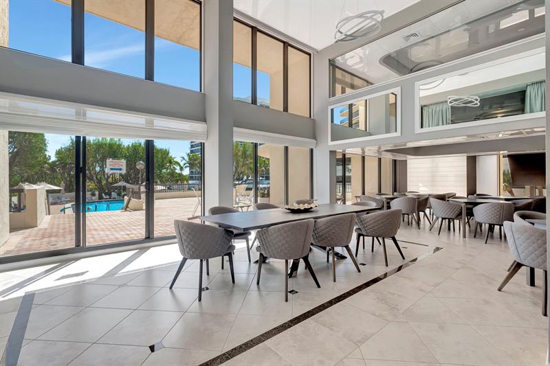 Image 37 of 70 For 4740 Ocean Boulevard  616