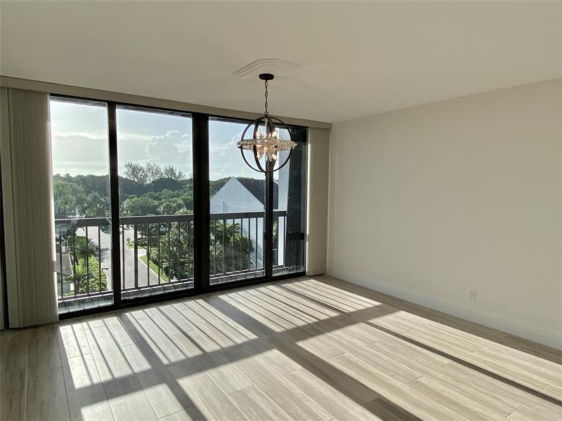 Image 5 of 70 For 4740 Ocean Boulevard  616