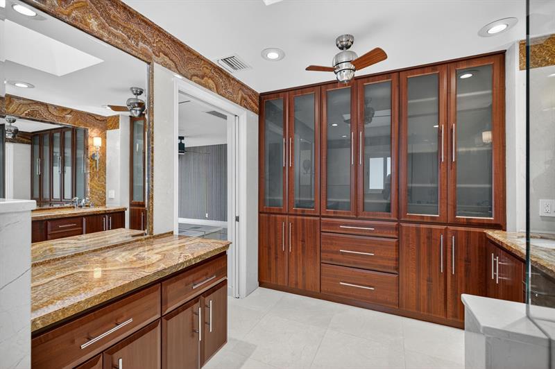 Image 21 of 54 For 990 7th Ave  