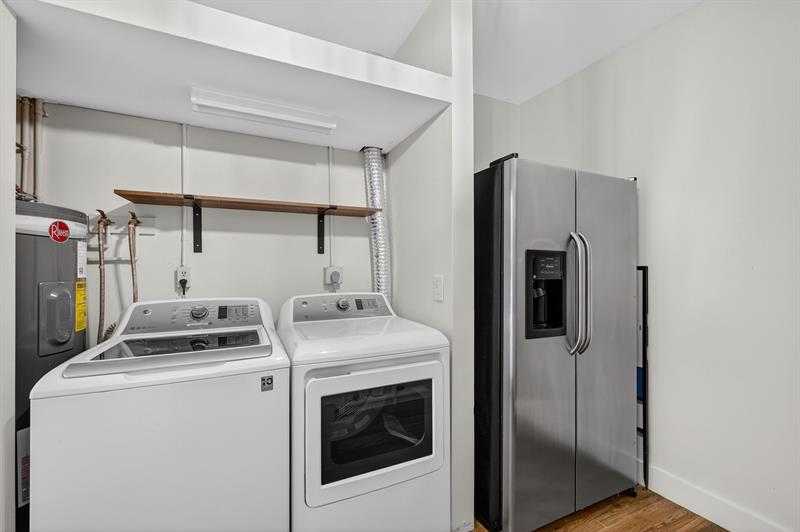 Image 44 of 54 For 990 7th Ave  