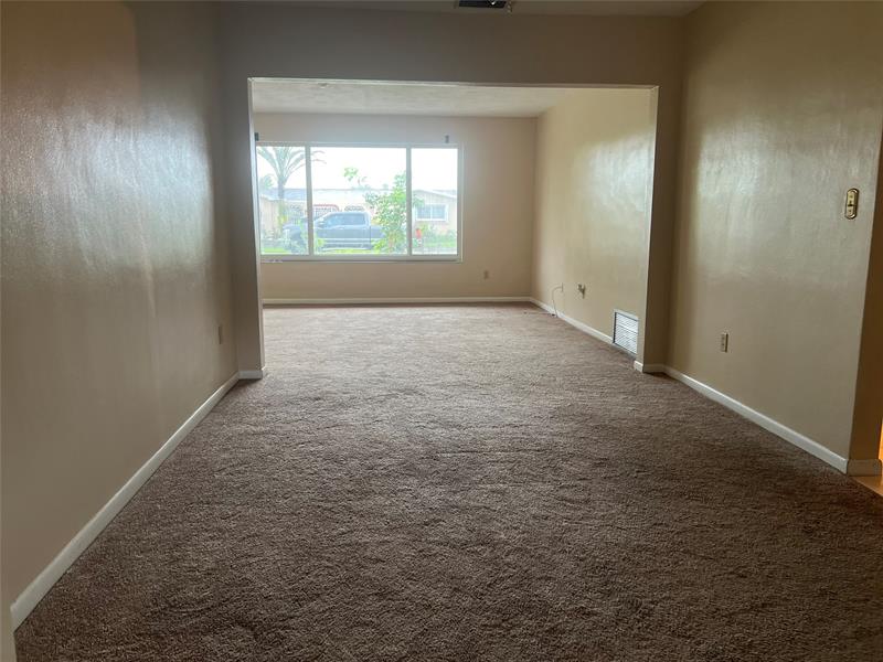 Image 11 of 41 For 11541 23rd St