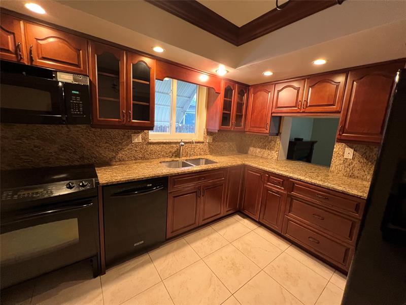 Image 3 of 41 For 11541 23rd St