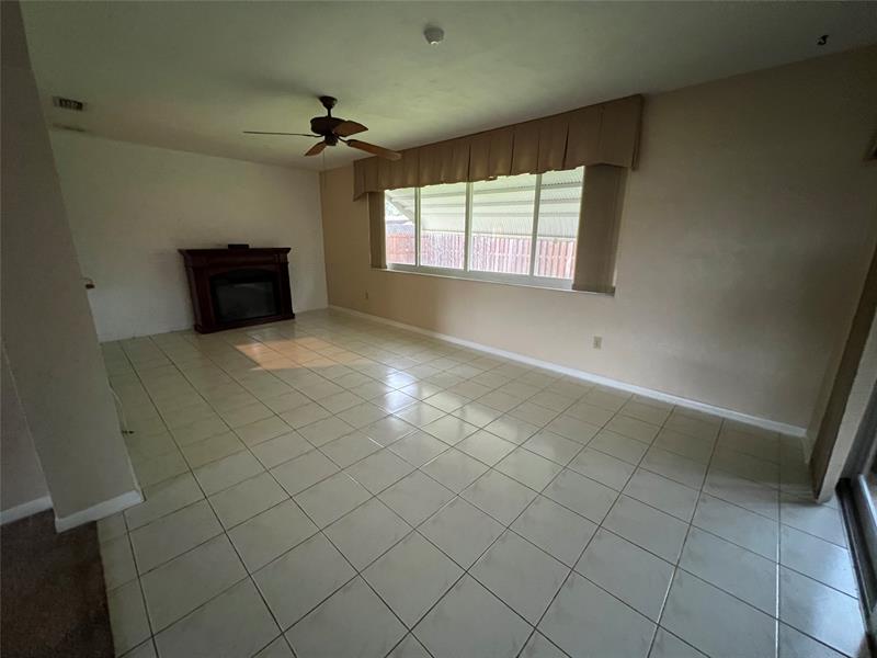 Image 8 of 41 For 11541 23rd St