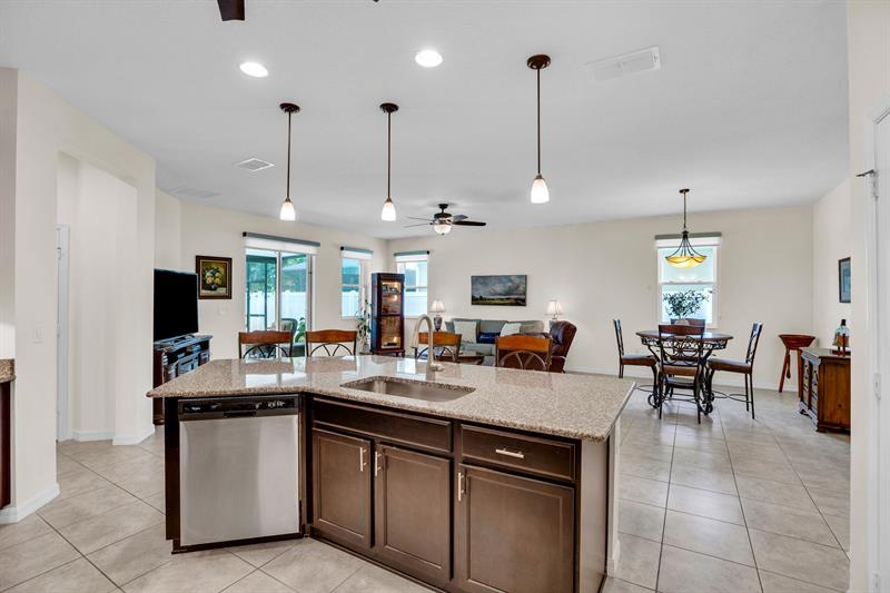 Image 15 of 36 For 166 Port Royal Ct